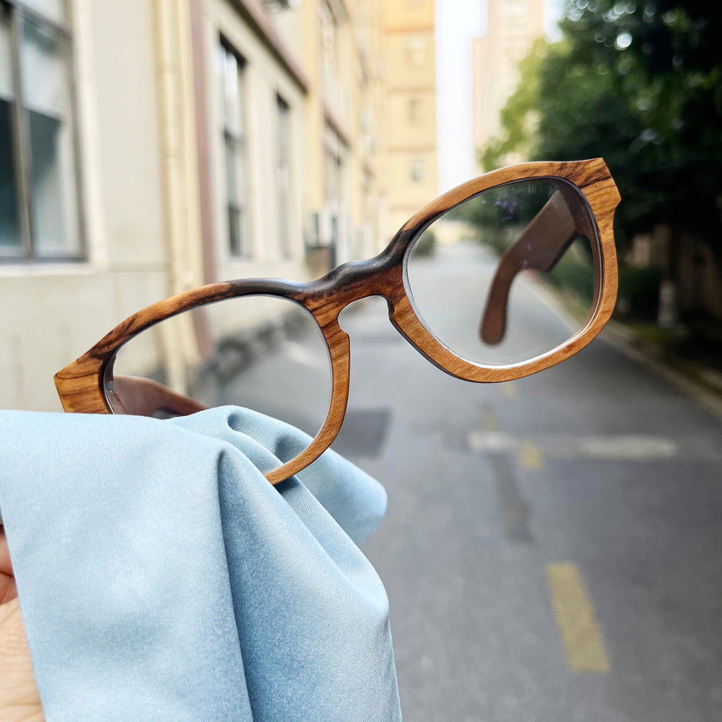 olive wood COVER-M
