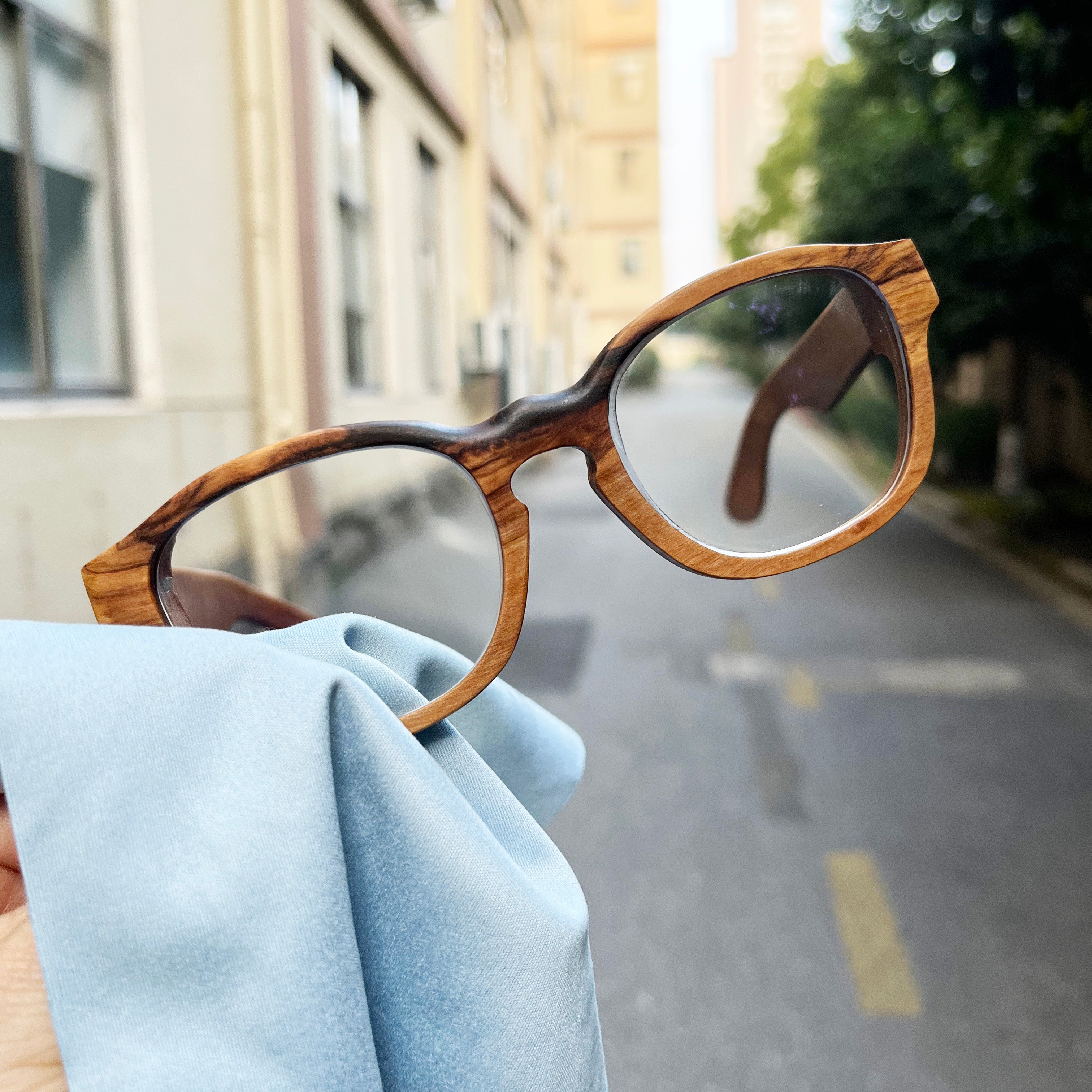 olive wood COVER-M